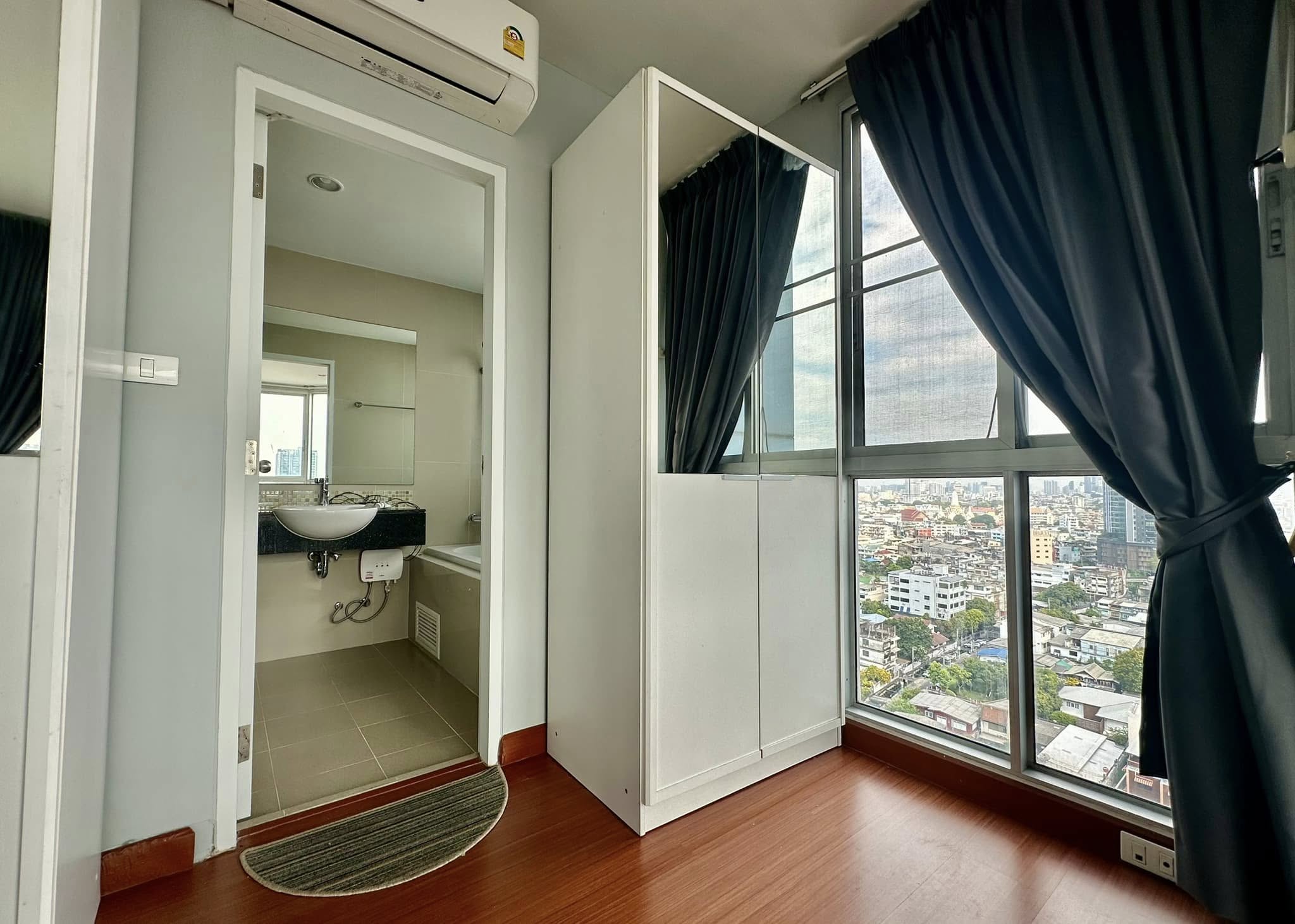 เช่าThe Niche Taksin
