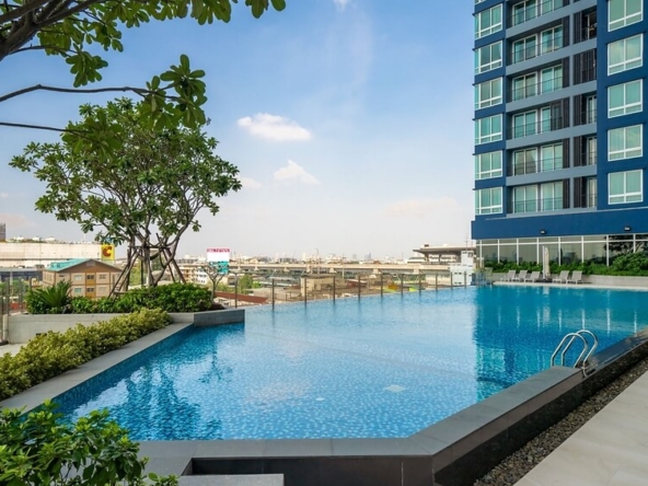 Metropolis Samrong