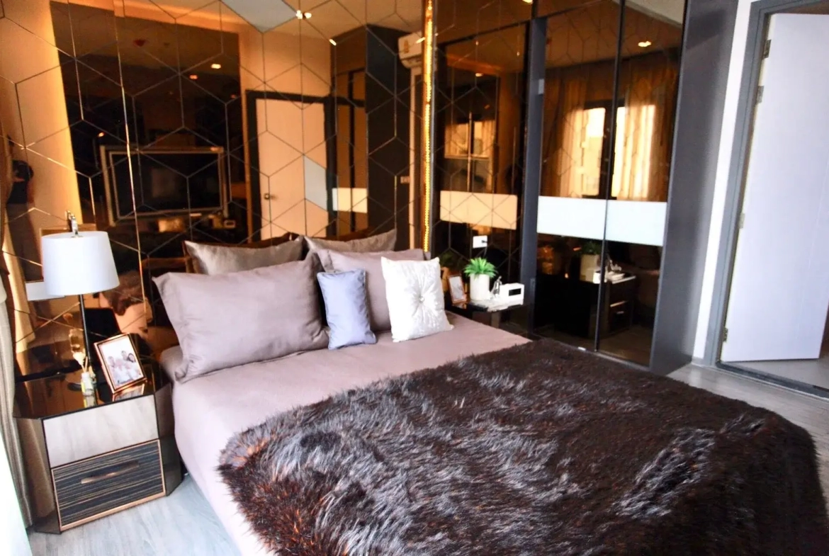 The Rich Sathorn-Taksin