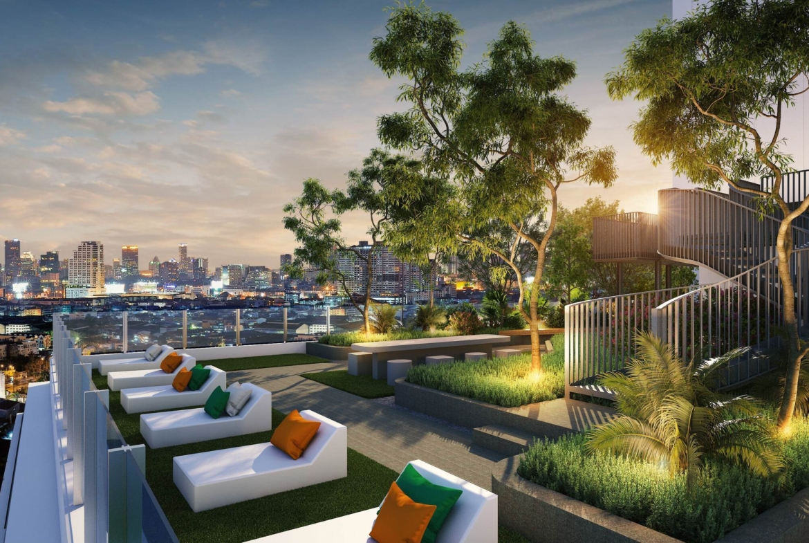 solace condo phahol pradipat